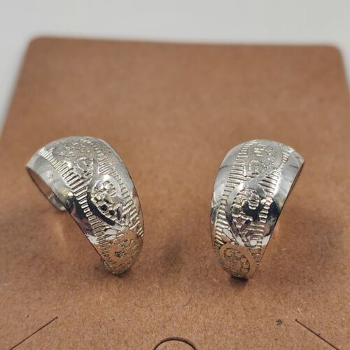 2 Pair Silver Tone Hoop Earrings Paisley Etched & Flat Round Lever Back
