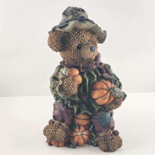 2 Resin Bears Collecting Pumpkins No-Name Brand China 9.75" and 6.75" Figurines