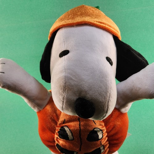 Peanuts Snoopy Halloween Pumpkin 13.5” Musical Side Stepper Dancing Gemmy 2023