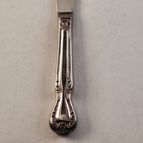 Daybreak Elegant Lady Pattern Rogers Bros IS Silverplate 40 Pieces Service for 8