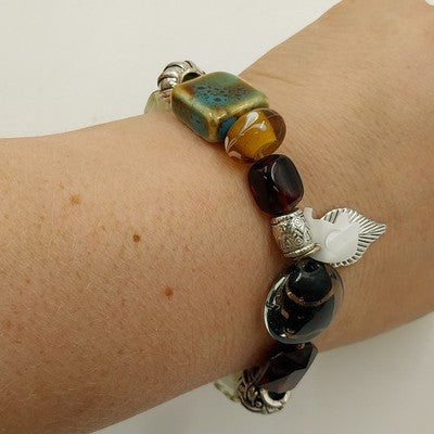 Avon Chic Multi Pattern Glass Beaded Leaf Elephant Charm Stretchable Bracelet