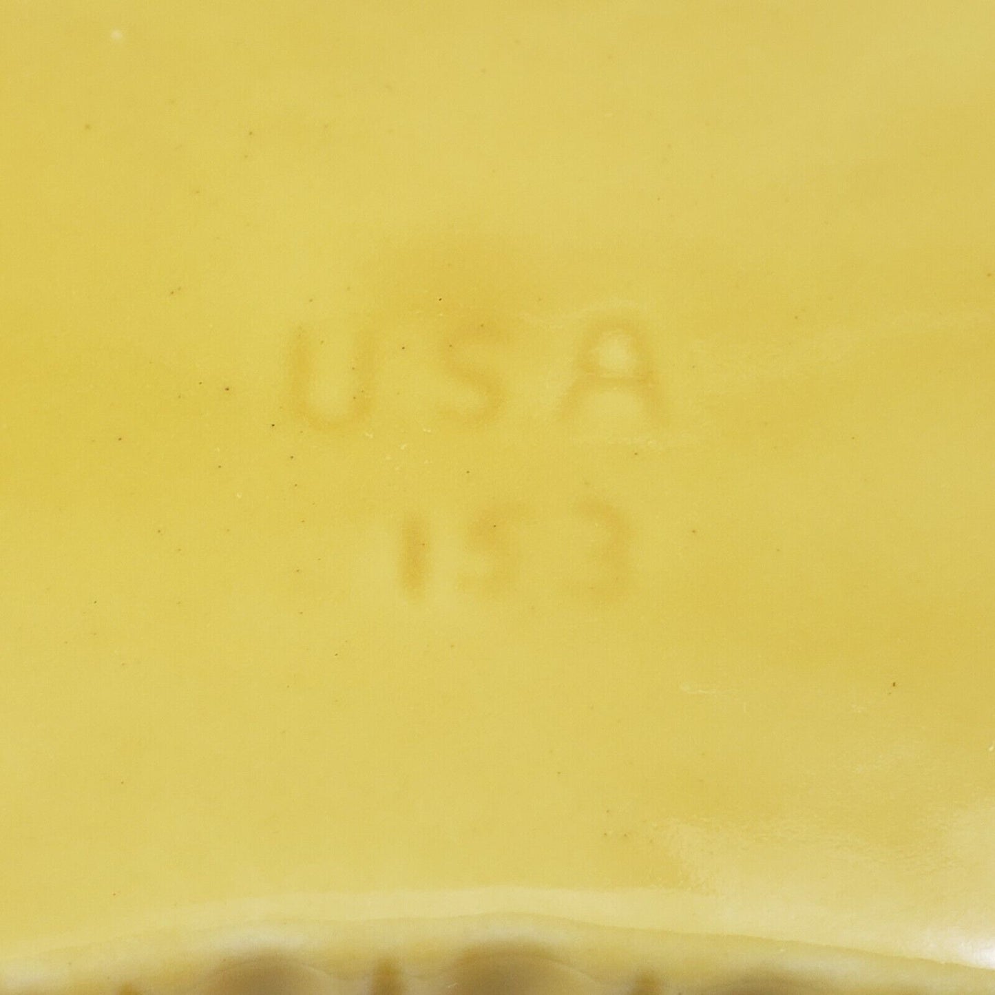 Shawnee Yellow Dog Bone Planter USA #153 Ribbed Sides 9.5"x6"