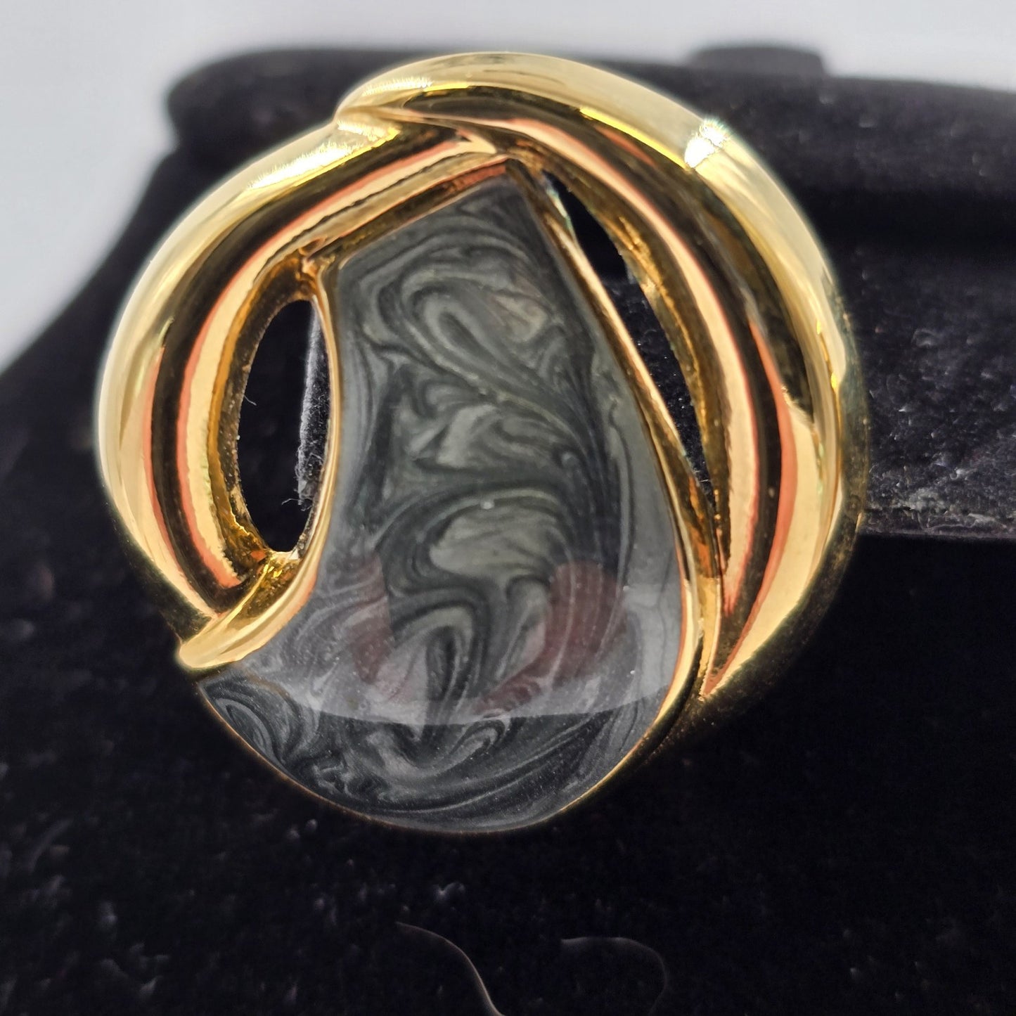 Avon 2 Earrings Gold Tone Burgundy Red Enamel and Marbled Gray Enamel