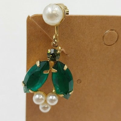 Gold Tone White Faux Pearl & Faceted Green Leaf Emerald Dangle Clip On Earrings