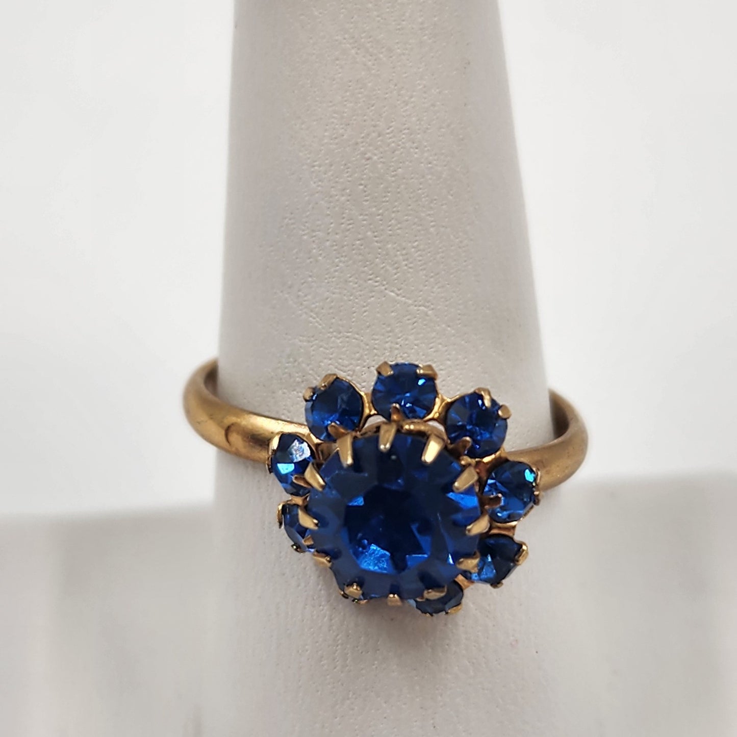 Adjustable Gold Tone Ring Large Blue Rhinestone with Accent Stones Size 9 Vtg