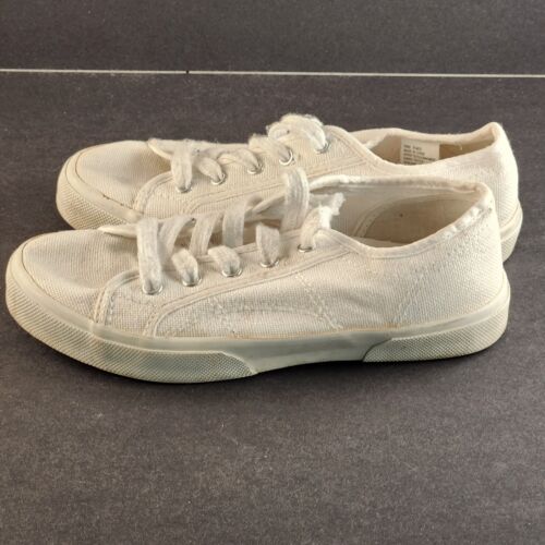 Candies All White Vintage Square Toe Flat Sneakers Shoes Size 6
