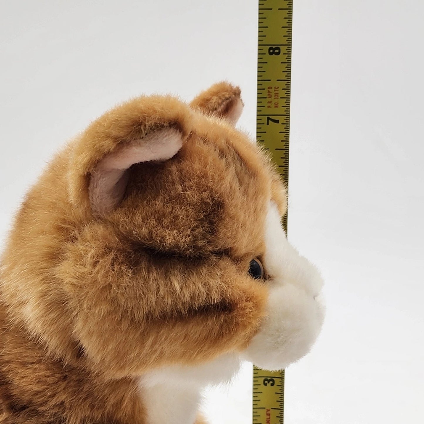 Toys R Us 2012 Realistic Orange White Tabby Kittie Cat Plush Stuffed Animal 10"