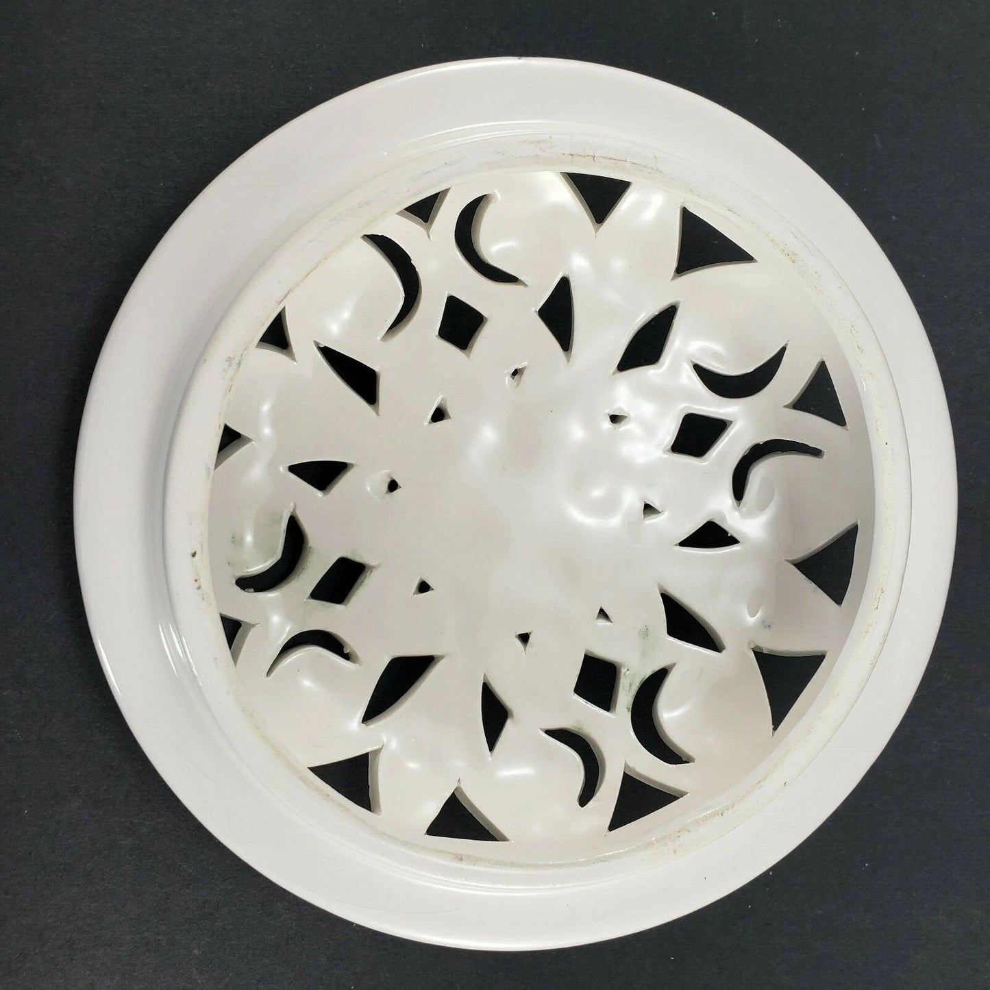 Bombay Style Porcelain Potpourri Covered Dish Floral Reticulated Bowl w Lid