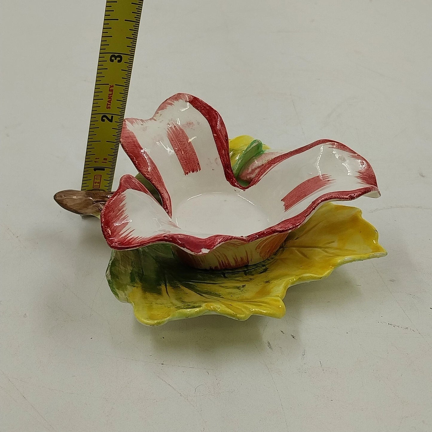 Ceramic Floral Tea Light Candle Holder Leaf Plate Red White Flower Chadwick Vtg