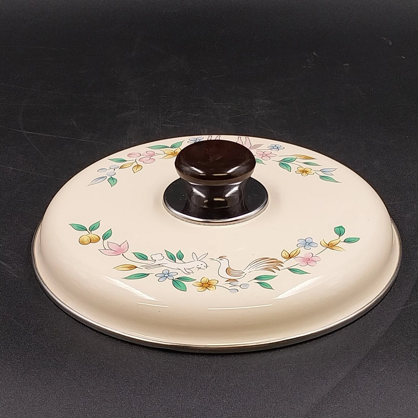 International Heartland Saucepan Lid 9"OD Enamelware Pot Cover Floral Black Knob