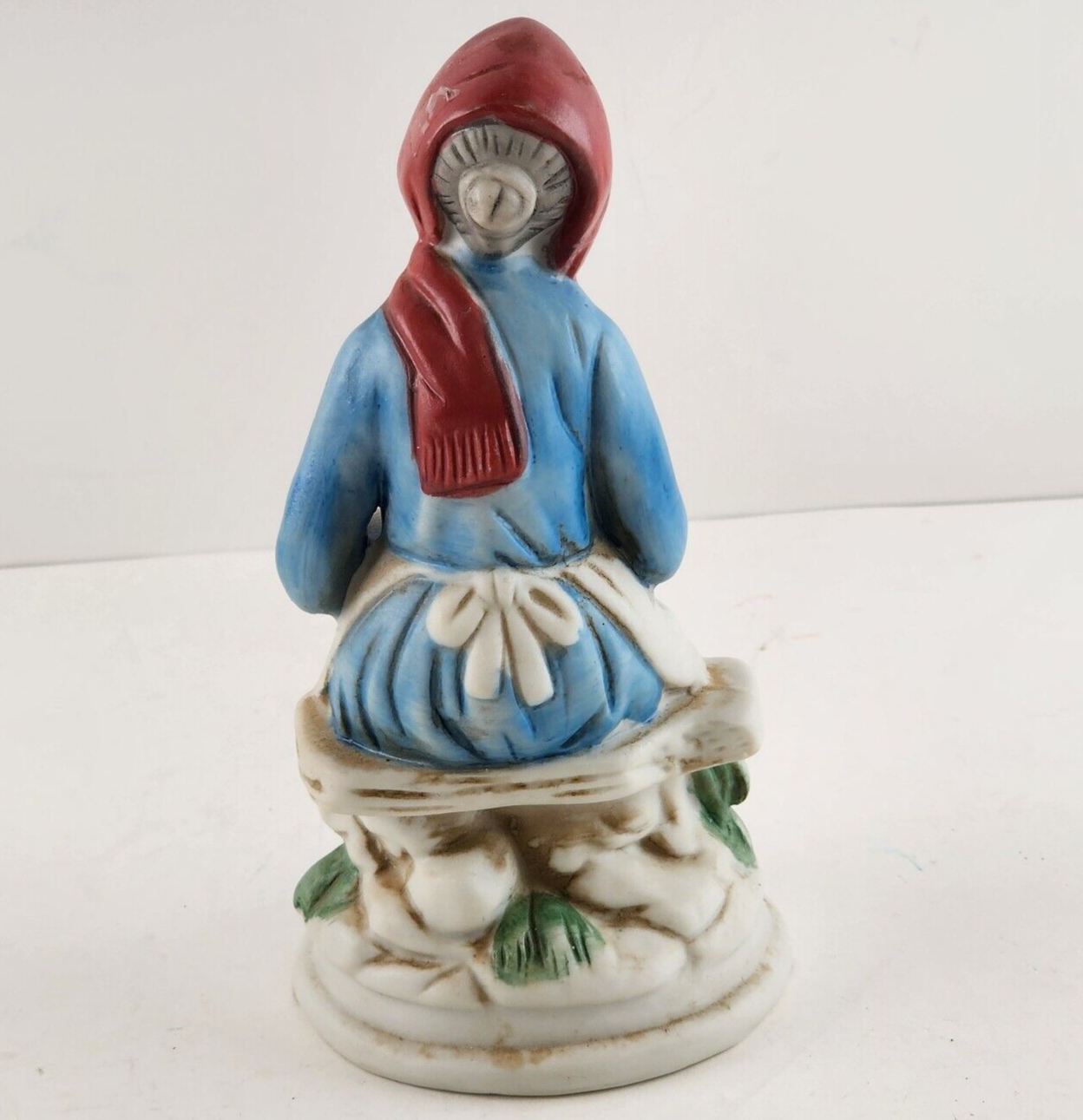 Arnart Porcelain Elderly Lady with Cat on a Bench Figurine 6"h Vintage 1950's