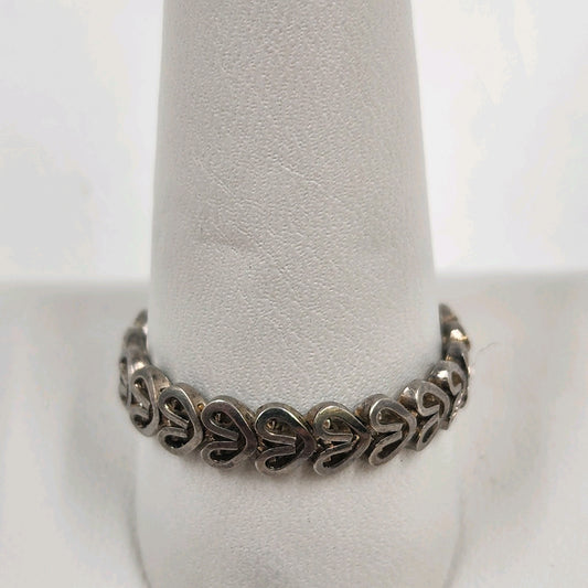 Silver Tone Heart Pattern Ring Vtg Band Style Size 10 Classic Fashion Jewelry