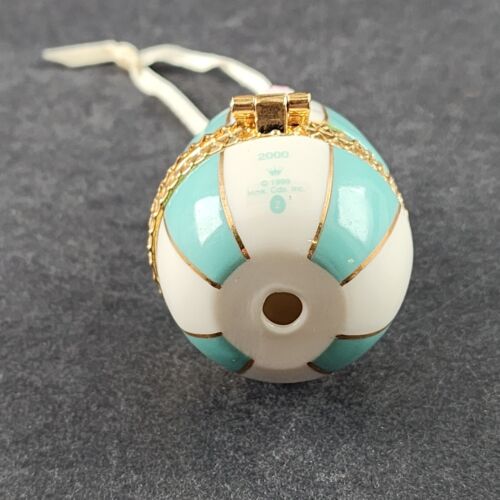 Hallmark Keepsake Collector's Series Ornament RABBIT Easter Egg Surprise 2000