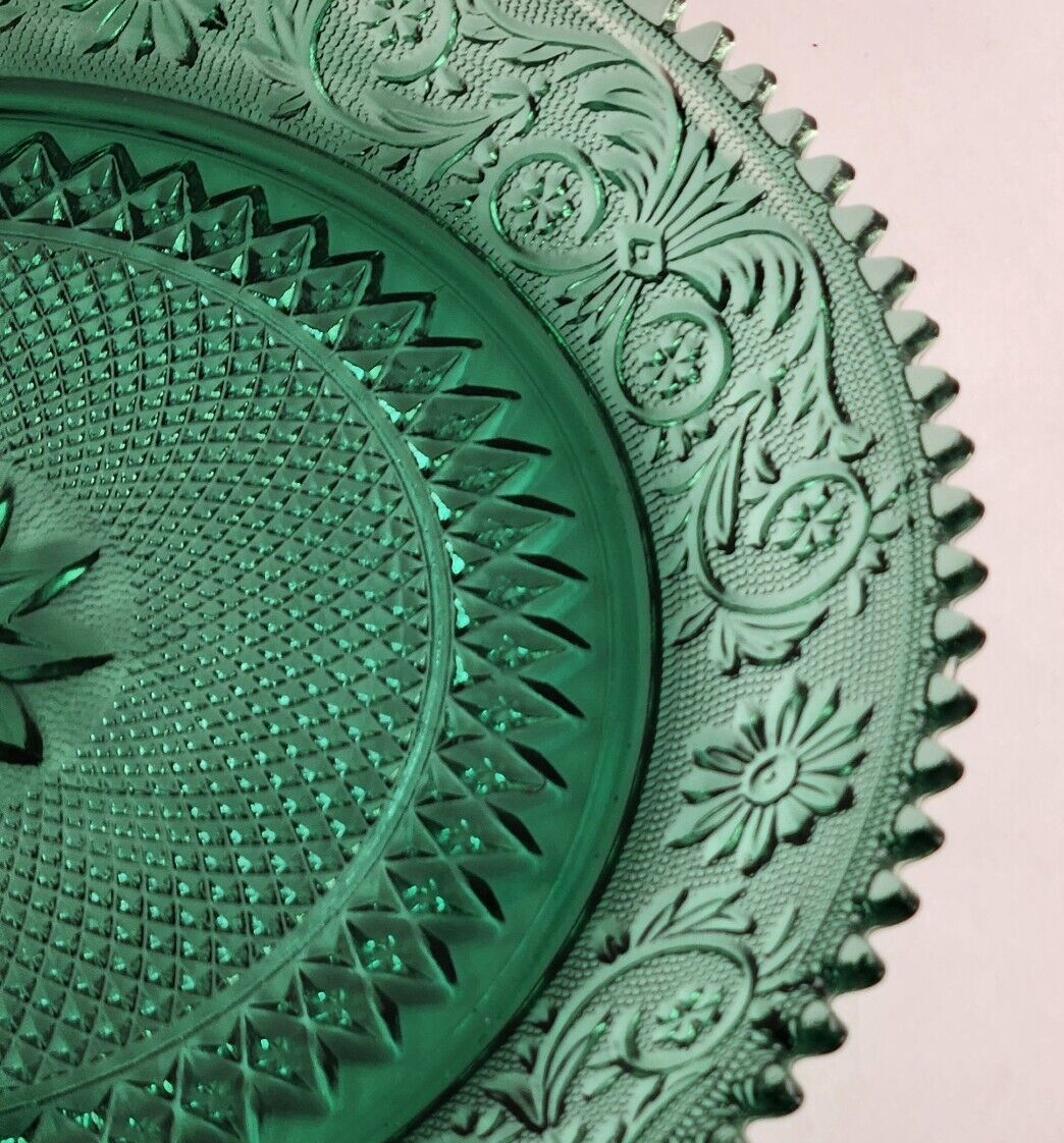 Indiana Glass Spruce Sandwich Tiara Green Platter Ribbed Trim Impressed Design