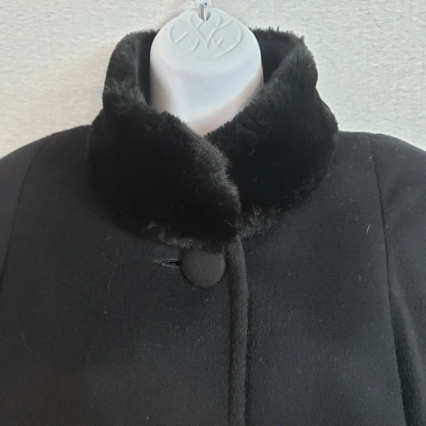 Albert Nipon Black Wool Maxi Coat Faux Fur Collar Cuffs Size 10 Vintage Elegant