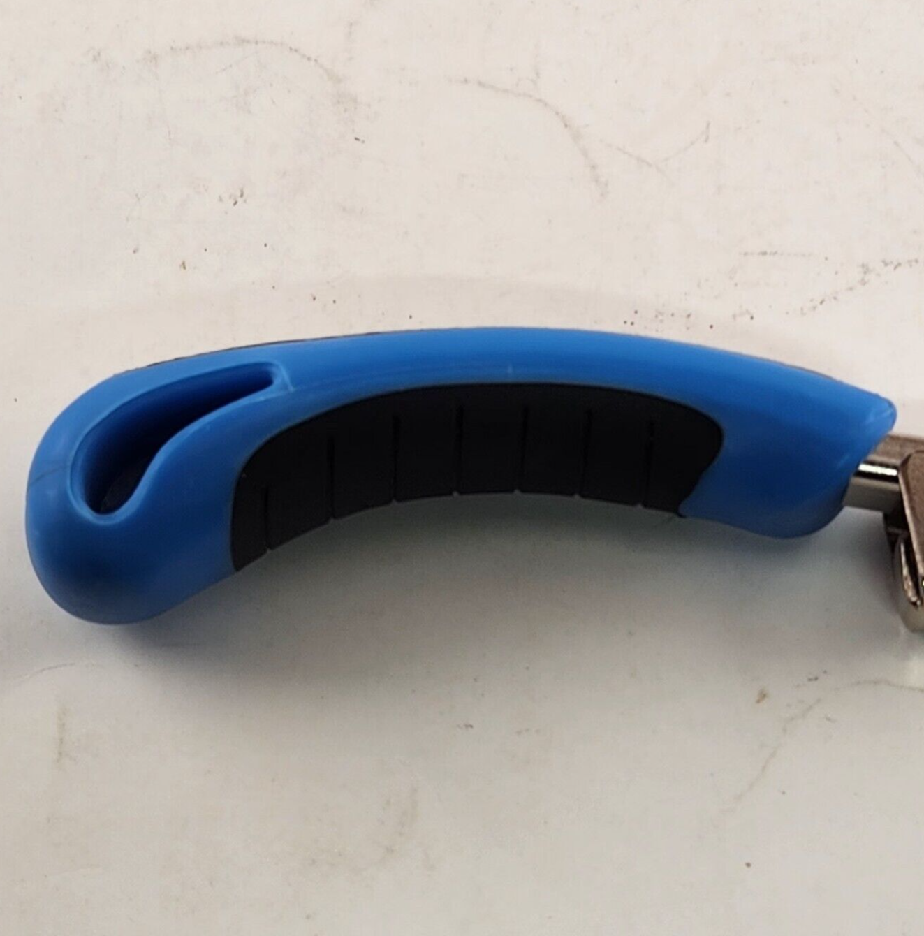 Dritz Home Heavy Duty Stainless Steel Tip Staple Remover Blue Handled