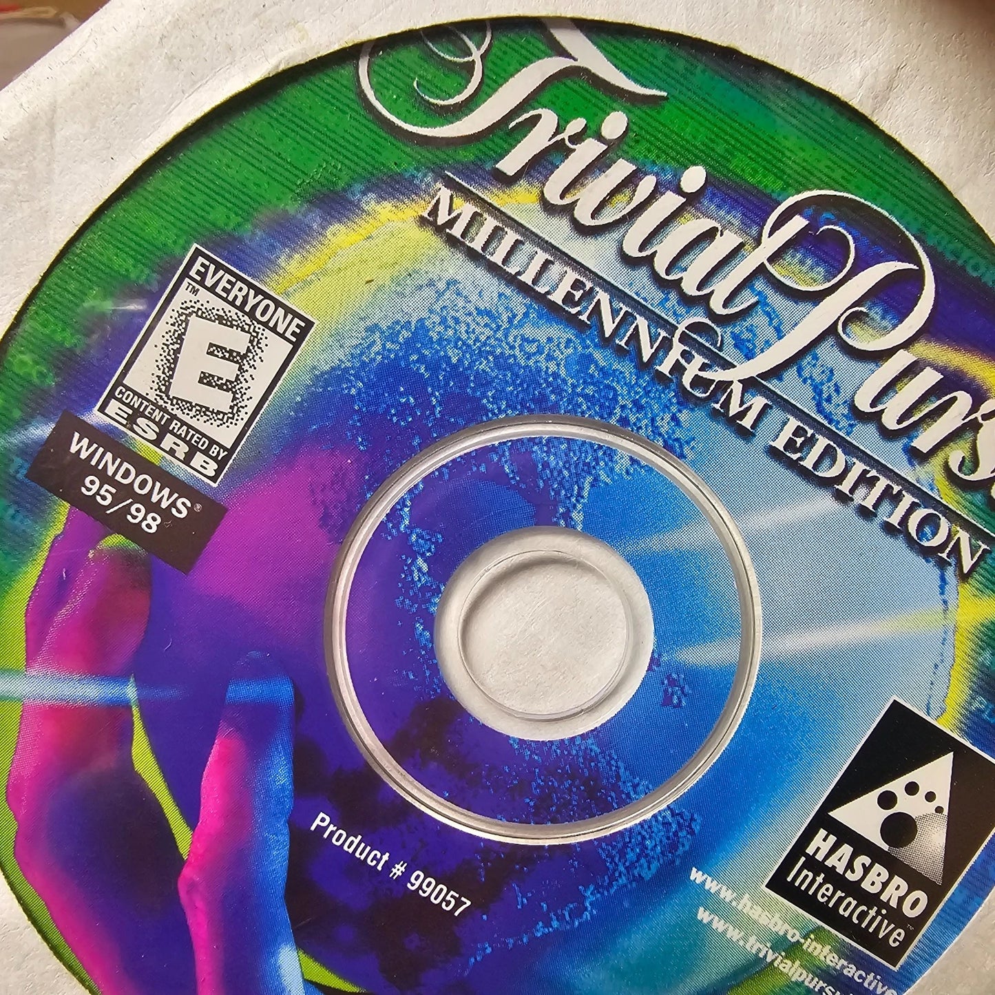 NEW SEALED Trivial Pursuit: Millennium Edition PC Windows 95/98 Game CD Hasbro