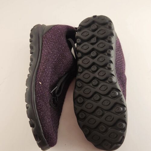 Propet Travelactiv Sneakers Size 8 Purple Wool Uppers and Black Rubber Soles