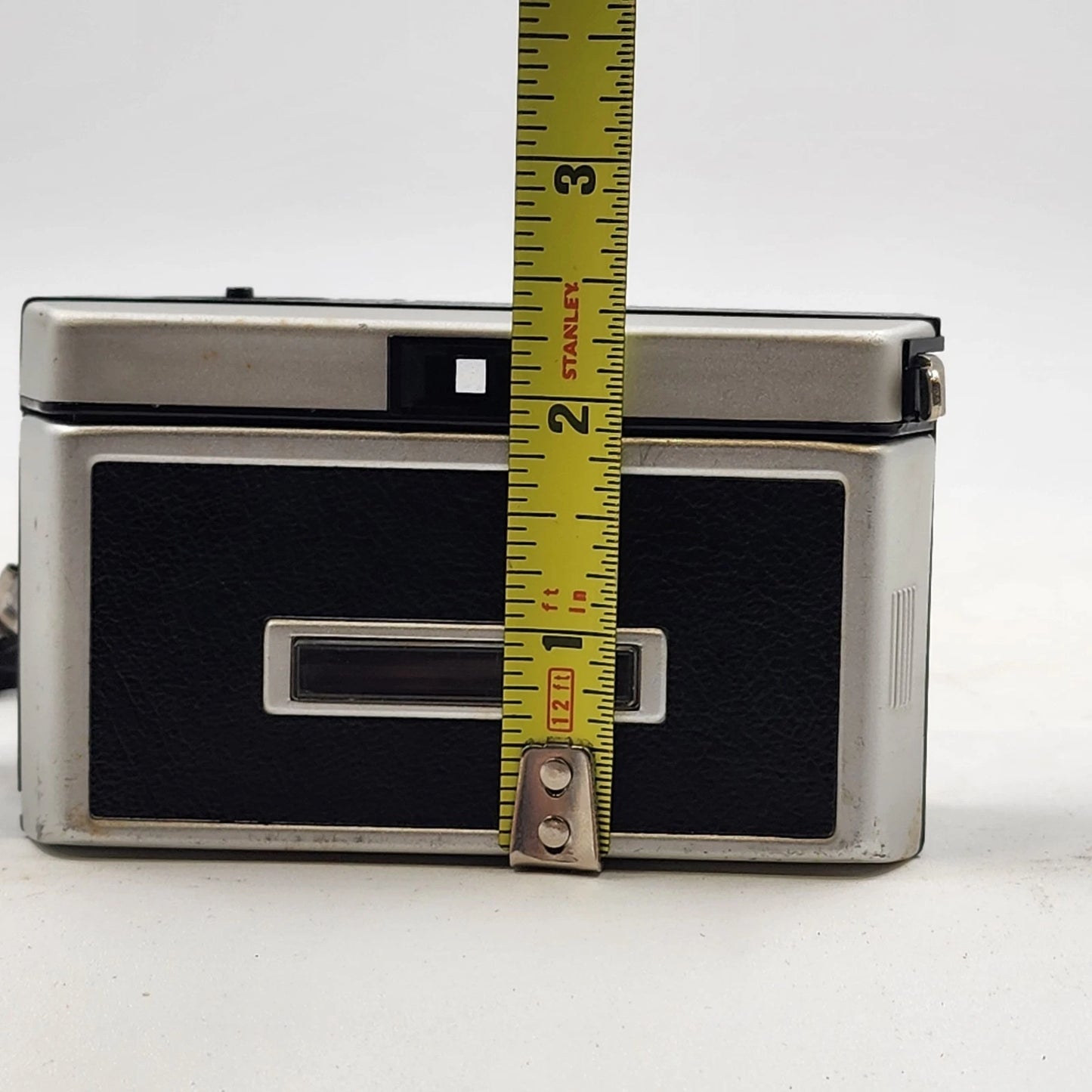 Kodak Instamatic 104 Camera Color Outfit with Flashcube & Original Box 1960s Vtg
