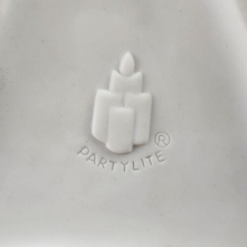 Partylite Gone Fishin' Tealight House P7305 Fishing Cabin Village Scene Vintage