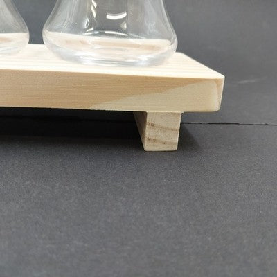 True Spirit Whiskey Tasting Flight Kit 3 Liquor Glasses 5 oz Wooden Tray Footed