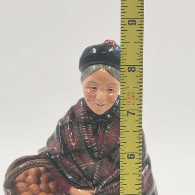 Royal Doulton HN1759 The Orange Lady Figurine Pink Tartan 1936