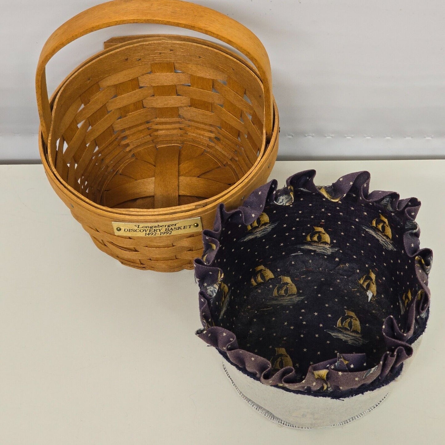 Longaberger 1991 Discovery Basket with Sailboat Fabric Liner and Fixed Handle