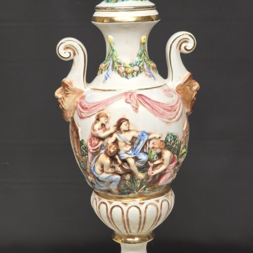 Italian Capodimonte Deluxe Large Table Lamp Raised Images Pleated Scallop Shade