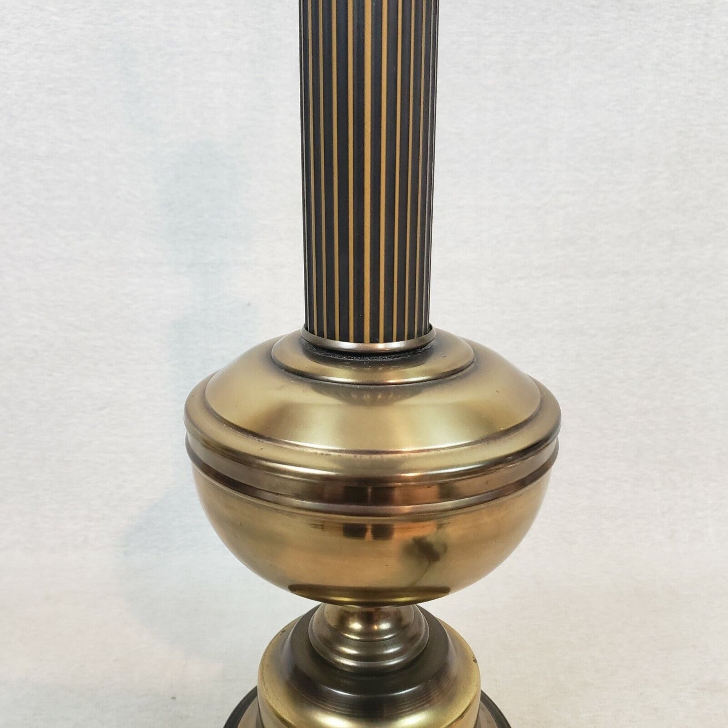 Vintage Brass Table Lamp 19" Weighted Base 3-Way Switch 9" Harp Classic