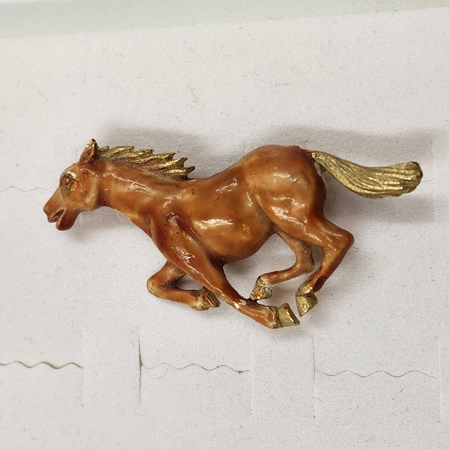 Galloping Brown Horse Mustang Brooch Pin Gold Tone Decorative 2.5"