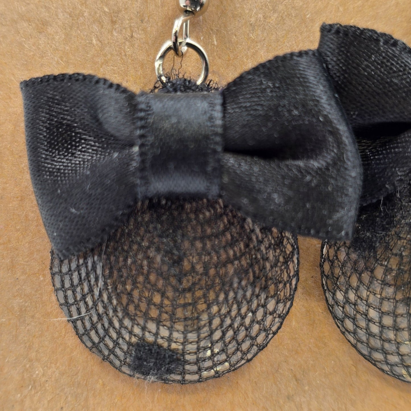 2 Dangle Earrings Gold Silver Black Bow Net Agate Pearl 1.5" Drop