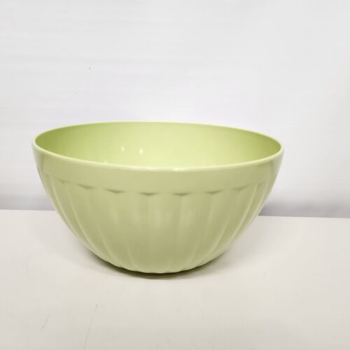 Melamine Salad Bowl Set Lime Green Vintage Taiwan Resin Molded Plastic 1980s