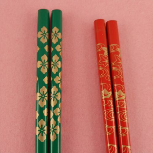 4 pr Chopsticks Square Japanese Lacquerware Gold Print Black Green