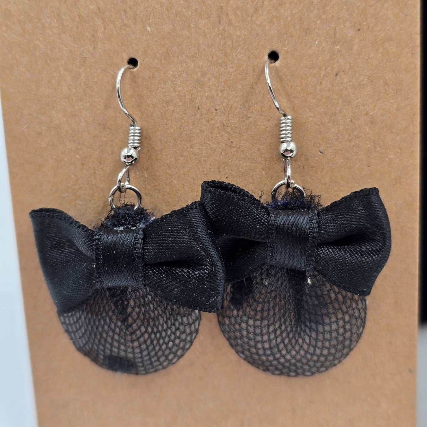 2 Dangle Earrings Gold Silver Black Bow Net Agate Pearl 1.5" Drop