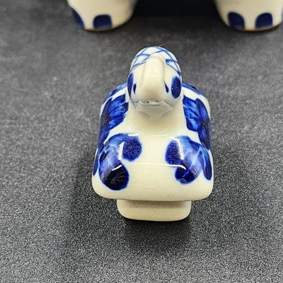 Vintage Blue & White Porcelain Elephant Teapot with Lid – Small Asian-Style Ceramic Tea Pot, Hand-Painted Floral Design
