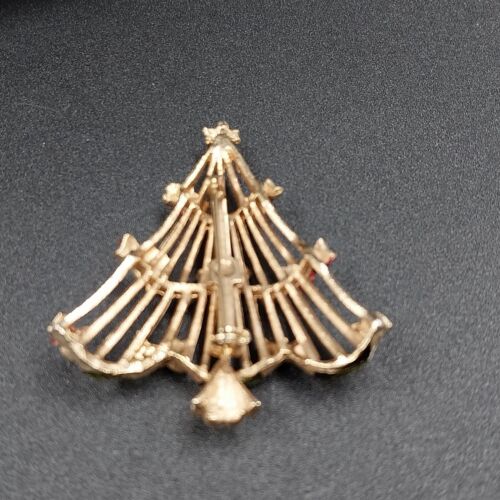 Goldtone Brooch Christmas Tree Hand Painted Red Ribbon Green Garland 2.25 in