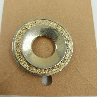 Gold Tone Round Plain & Engraved Scroll Pattern Circular Brooch Pin 1.5" Vintage