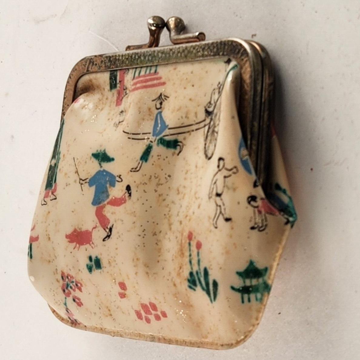 Kiss Top Coin Purse Sparkle Asian Geisha Vintage 1950s Vinyl Change Holder