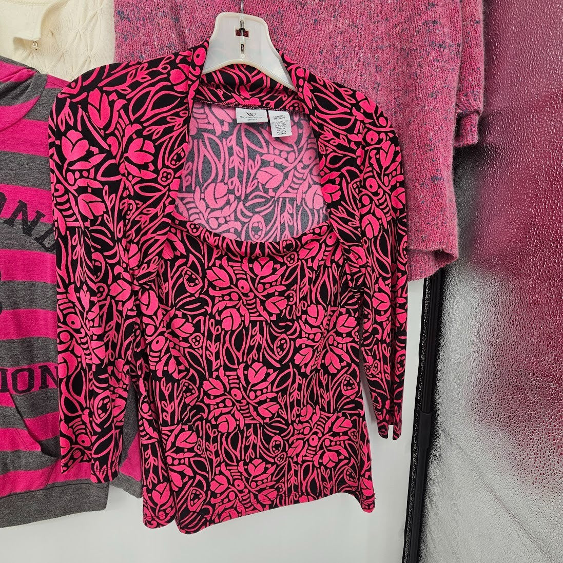 5 Tops Sweaters Ladies Women Pink Red White Medium Kathy Lee Heidi Worthington