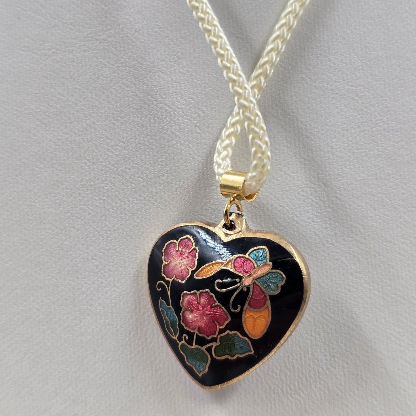 Necklace w/ Double Sided Puffy Heart Cloisonne Pendant in White Corded Chain 12"
