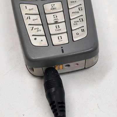 Nokia 2260 Silver Cellphone w Car Charger Battery Vintage Collectors Item As is
