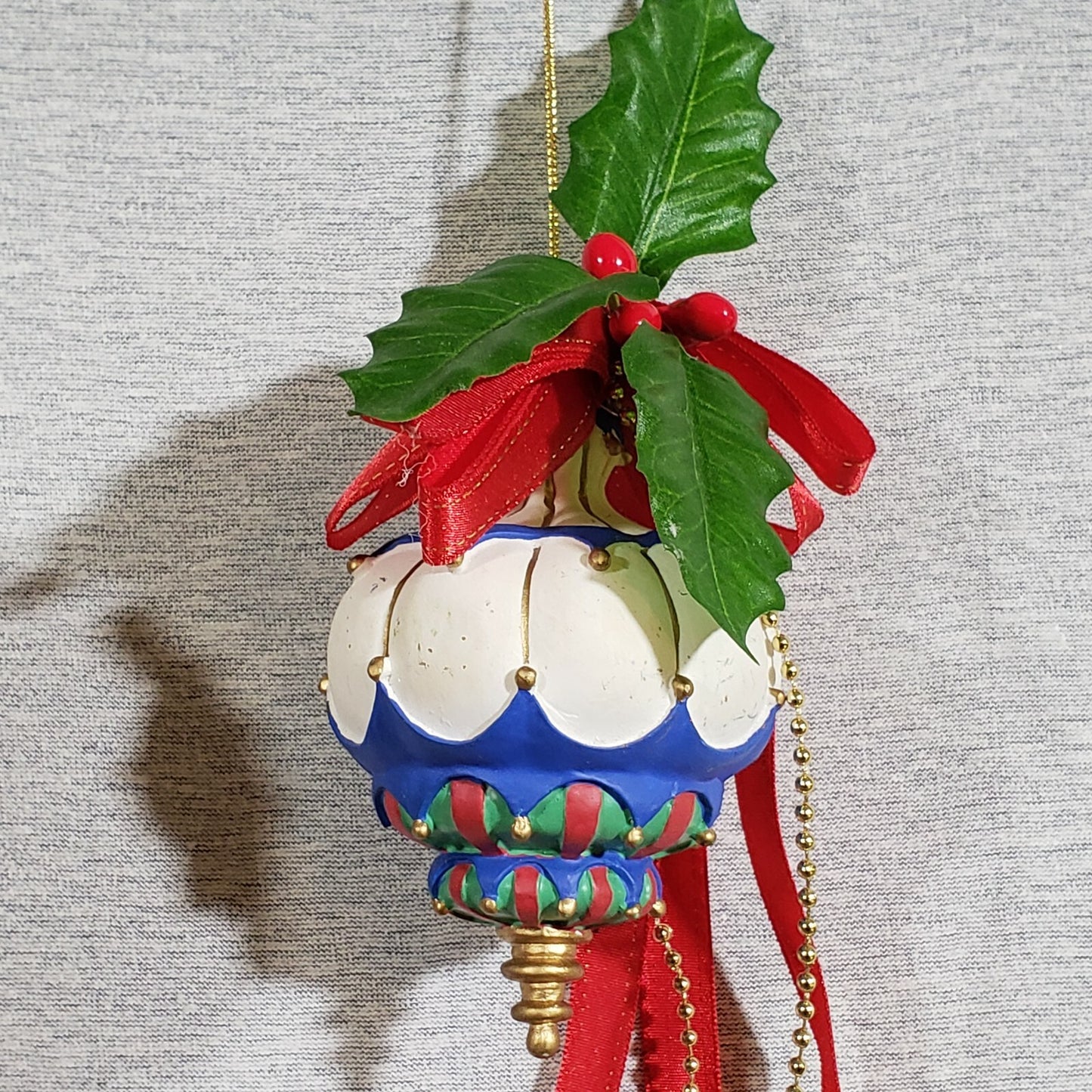 Set of 6 Elegant Bulb Ornaments Christmas Around the World House of Lloyd 1993