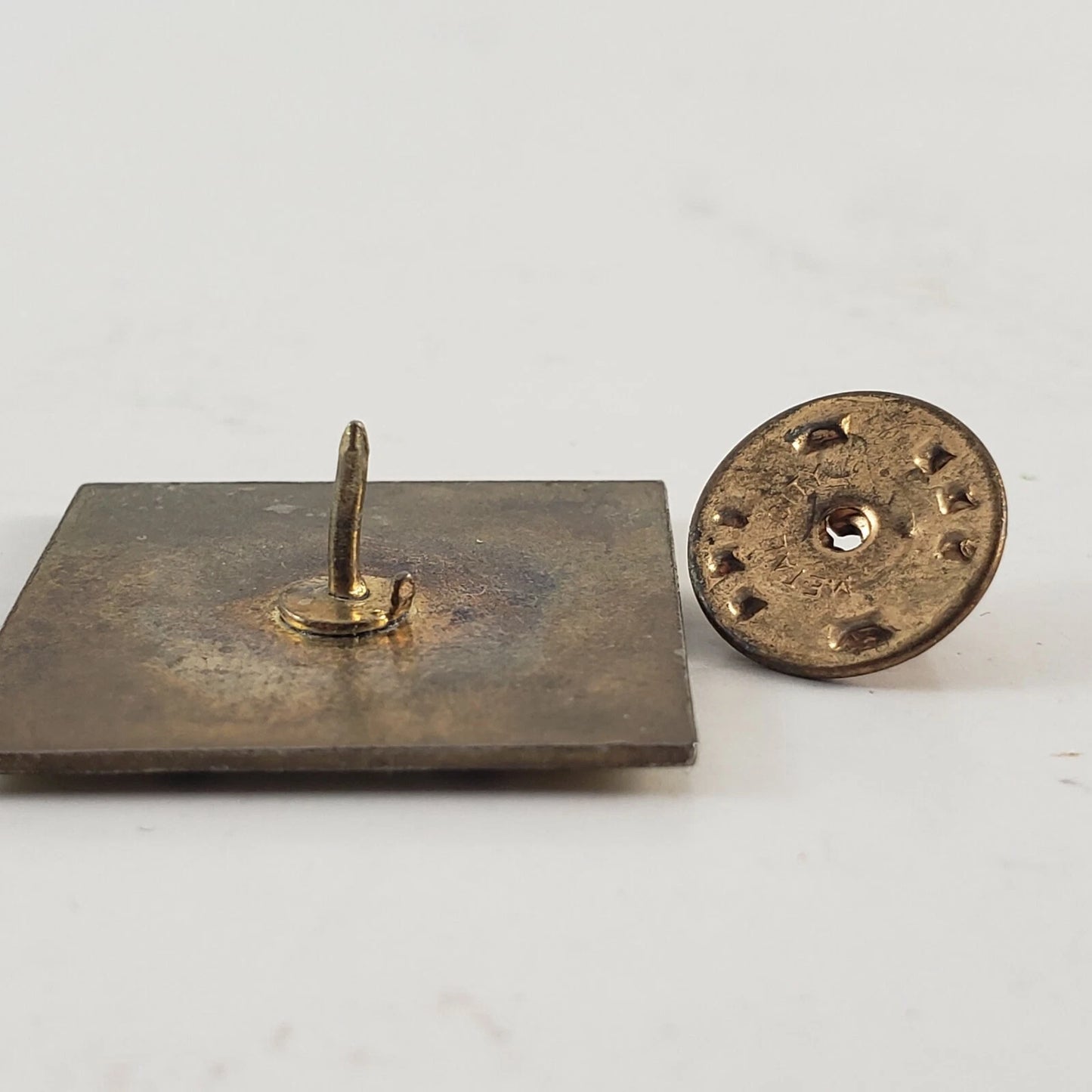 Airborne Military Enamel Pin Skull Mess with the Best Die with the Rest Pinback