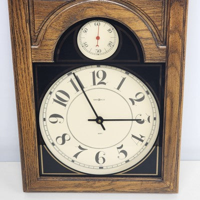 Howard Miller Oak Wood Wall Clock 612-246 Classic Quartz 18" Works w Battery VTG