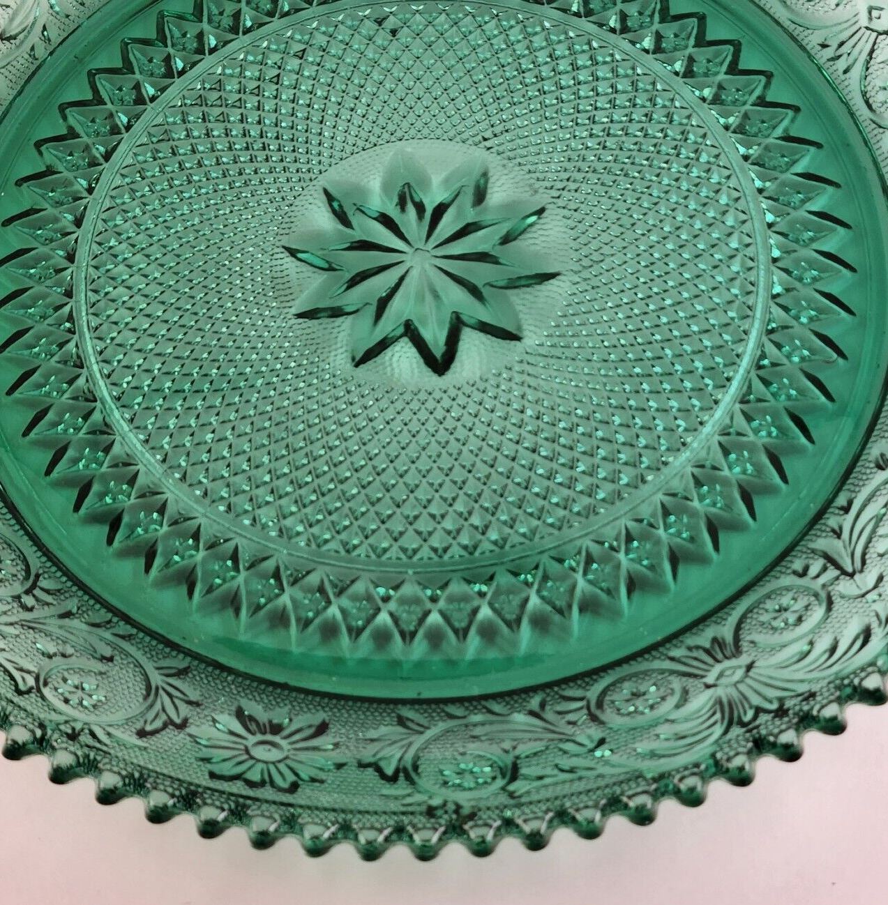 Indiana Glass Spruce Sandwich Tiara Green Platter Ribbed Trim Impressed Design