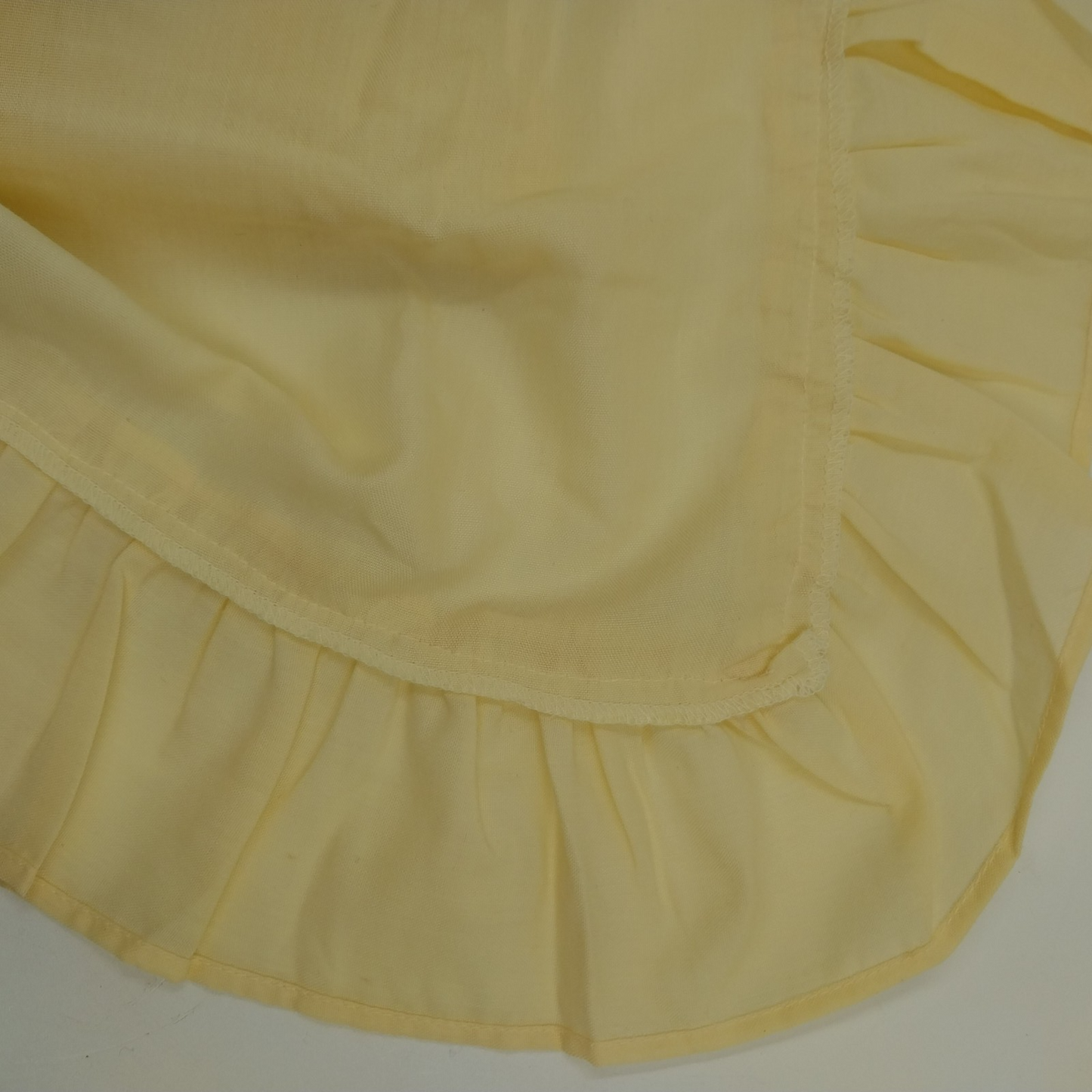 1 Pair Of Cafe Curtain Pale Yellow Ruffled Edge Machine Wash 70% Polyester China
