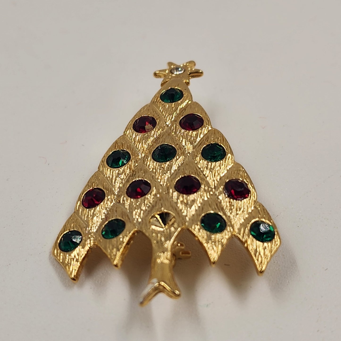 LIA Holiday Christmas Tree Gold Tone w Multicolor Rhinestone Brooch Pin 2" Vtg