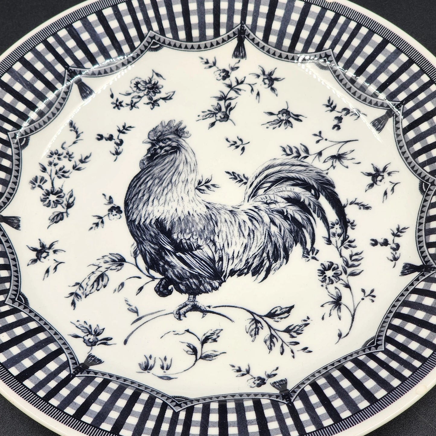 Queen’s Churchill Rooster Dinner Plate Black 10.5" Toile Floral Gingham Colombia