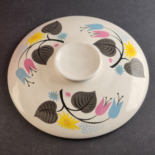 Ceramic Pottery Pink & White Vintage Covered Casserole Dish 9" Across x 4.5" T