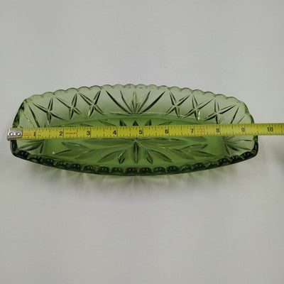 Hazel Atlas Avocado Green Oblong Relish Dish with Prescut Star Motif – 9.5 × 4.5″